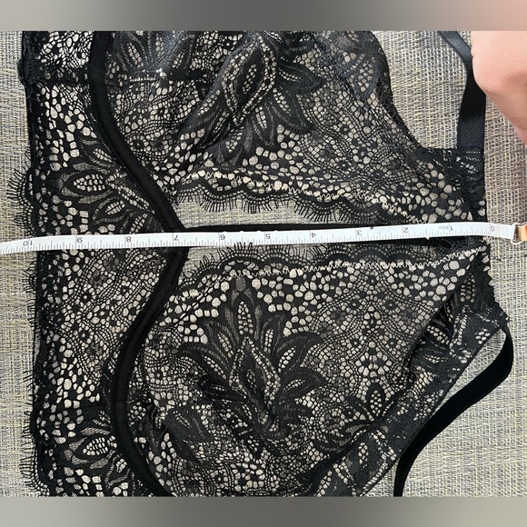 NWOT Victoria’s Secret bralette - Picture 8 of 9